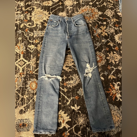 LIKE NEW AGOLDE RILEY DISTRESSED JEANS - Picture 3 of 3